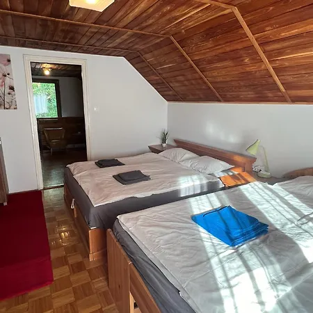 Tagas Hely A Parton Prázdninový dům *